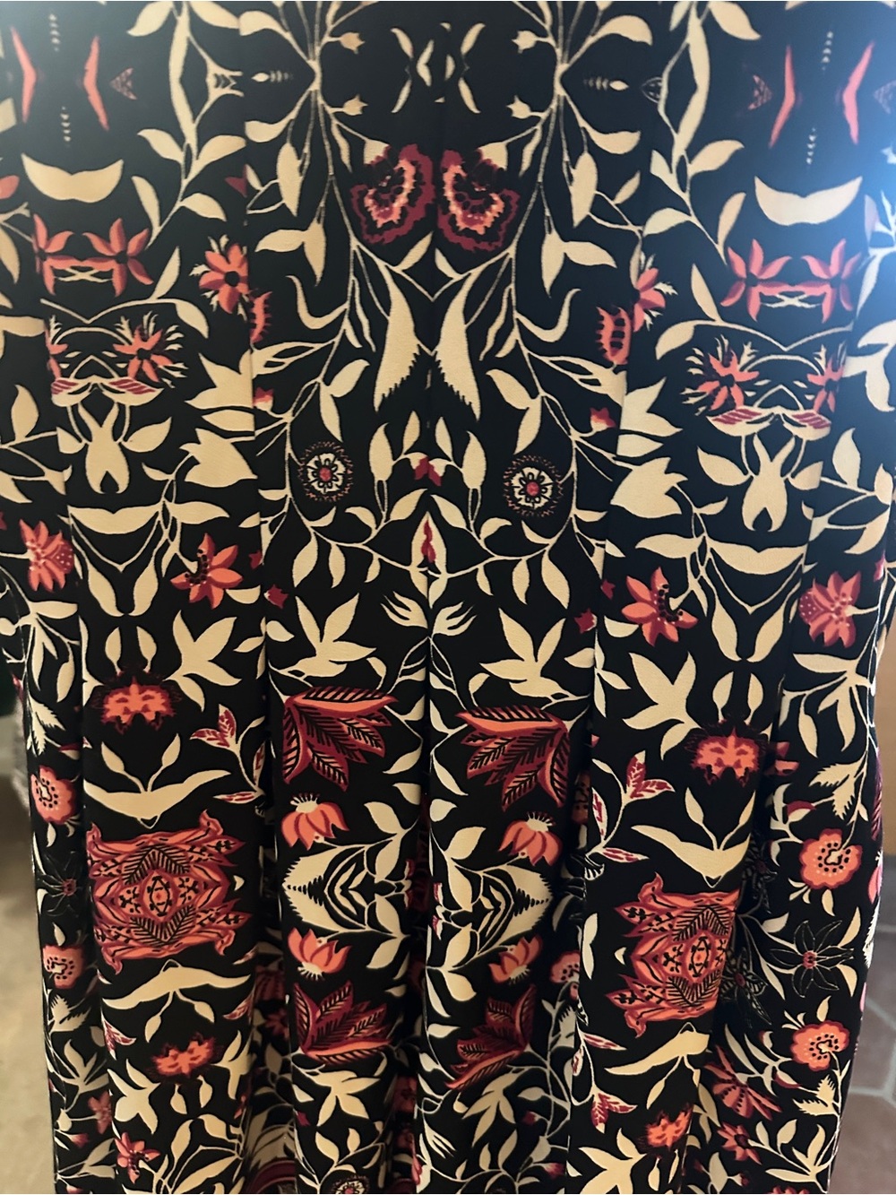 Vince Camuto Black, Cream & Pink Floral V-Neck Mini Dress - Picture 4 of 4